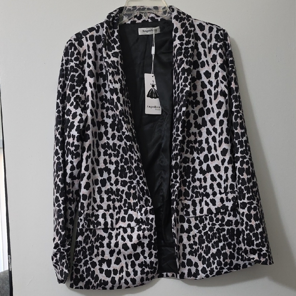 Black and White Leopard Print Women's Blazer Jacket NWT